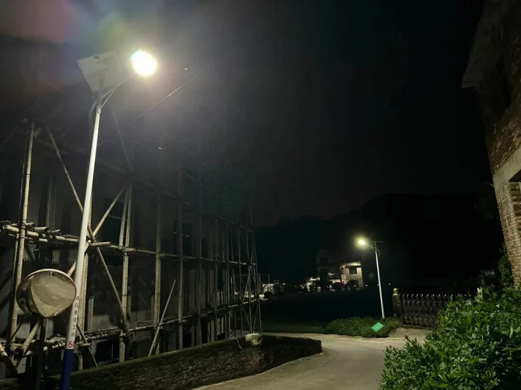 solar street light